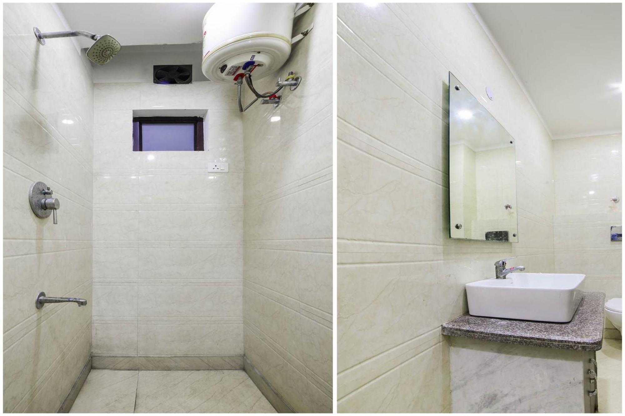 Hotel Seven S Delhi  Exterior photo